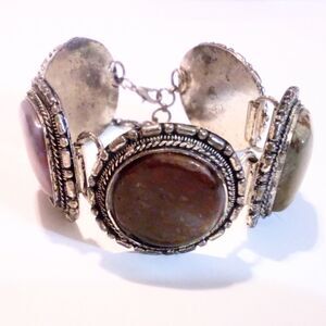 Boho Inspired Chunky Silver Tone Multi Color Polished Agate Bracelet